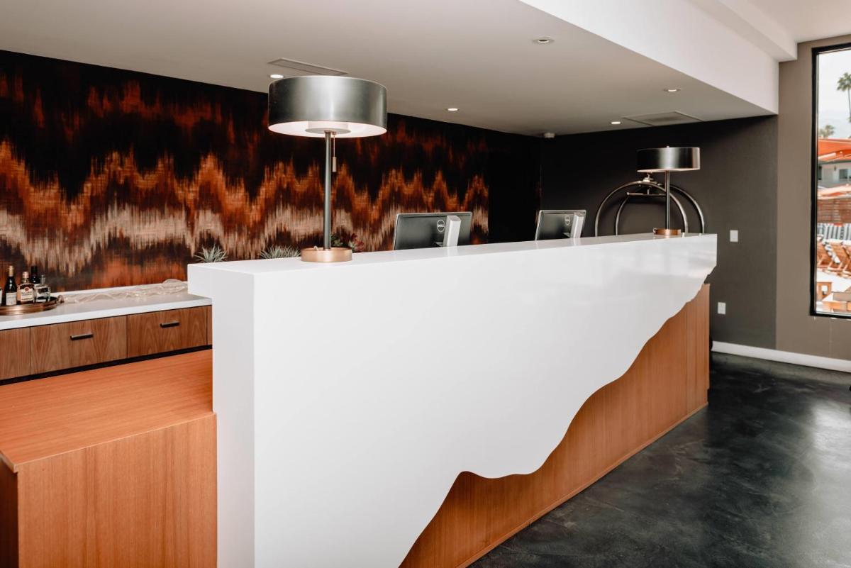 V Capri Palm Springs, a Dolce by Wyndham - Housity