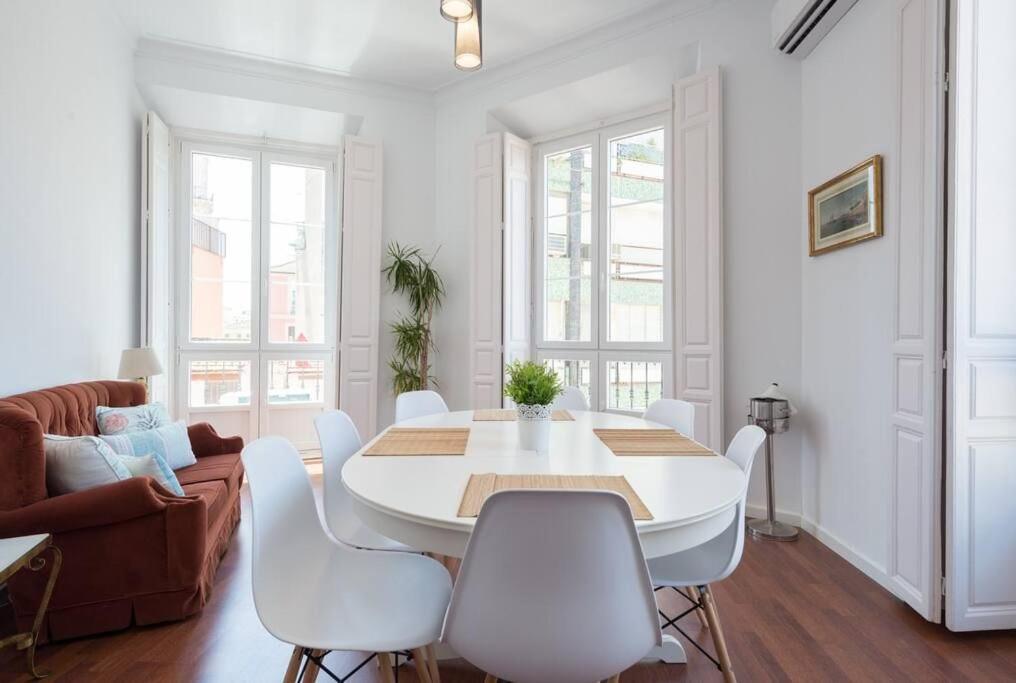 Sunny Málaga Apartments - Housity