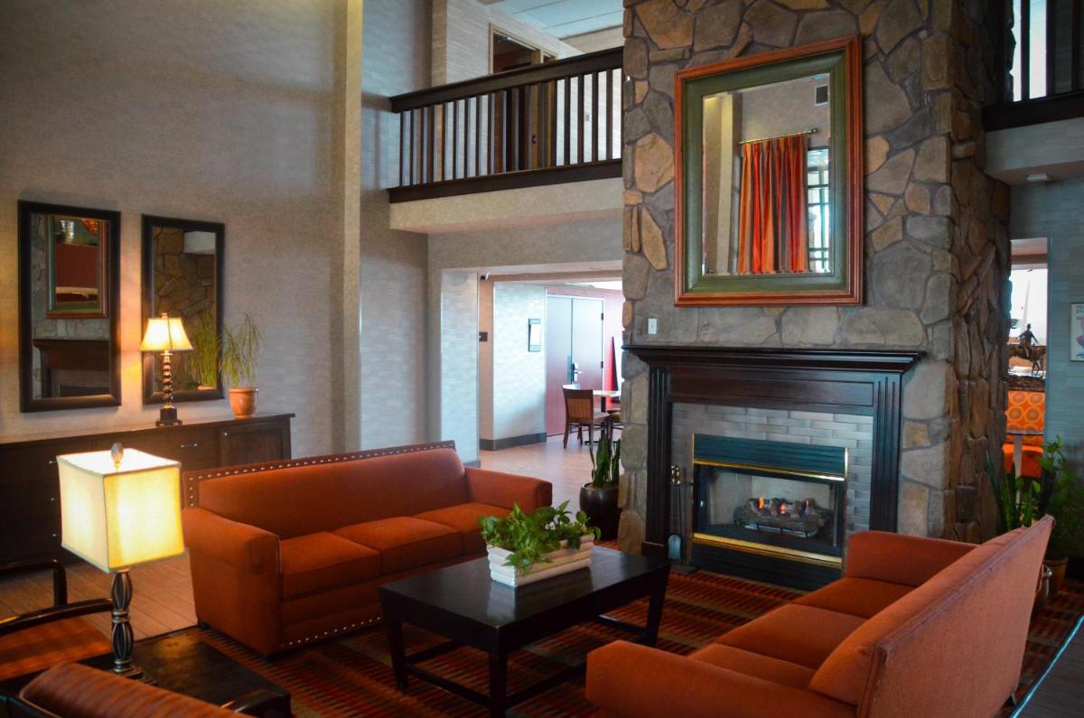 Hampton Inn & Suites Flagstaff - West - Housity