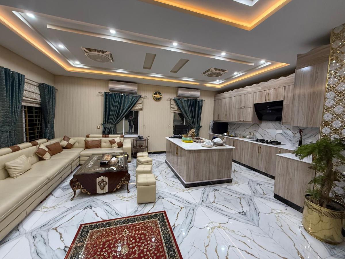 Royal Guest House - Hizvo