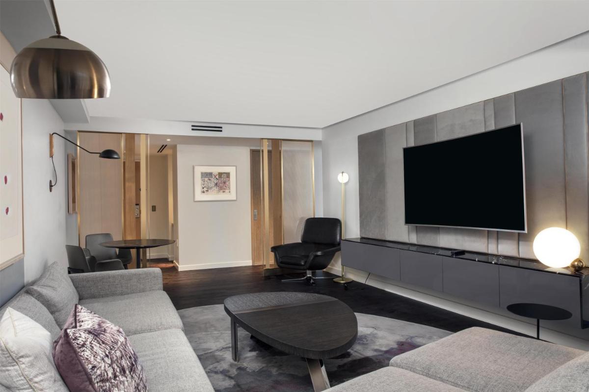 Conrad New York Downtown - Hizvo