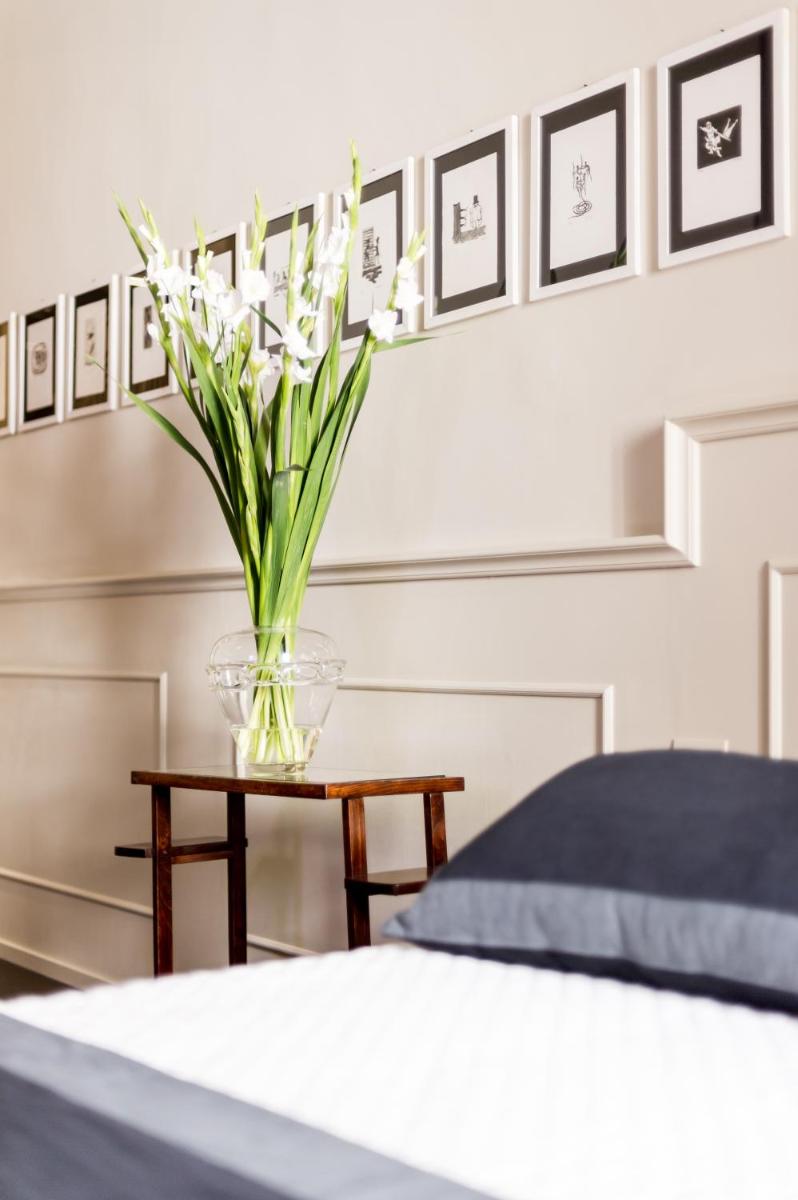 Arnobio Florence Suites - Housity
