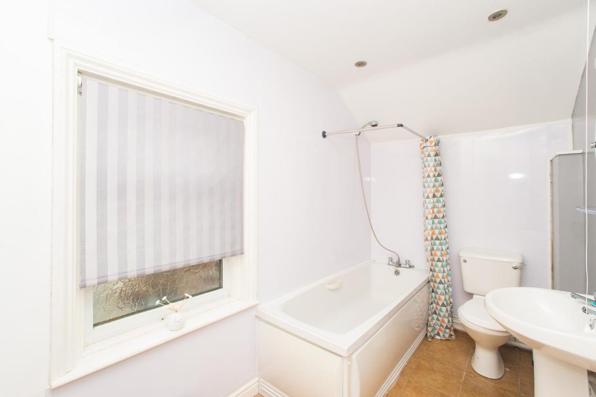 Flex Lets - Azalea Terrace Apartments - Housity