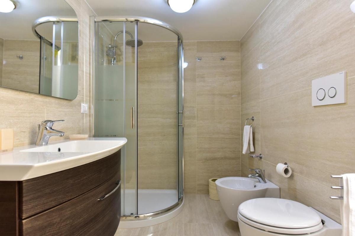 Elite Rome Apartments - Housity