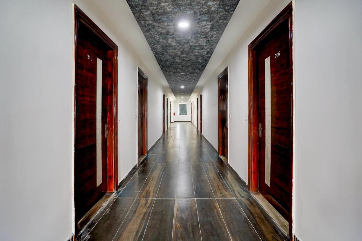 The God's Palace Resort - Housity