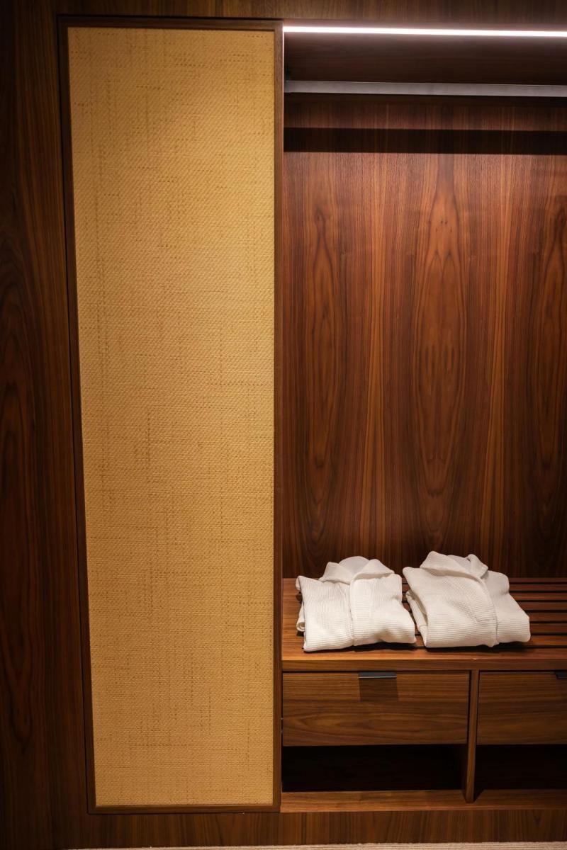 Uma cama ou camas num quarto em Evora Hotel