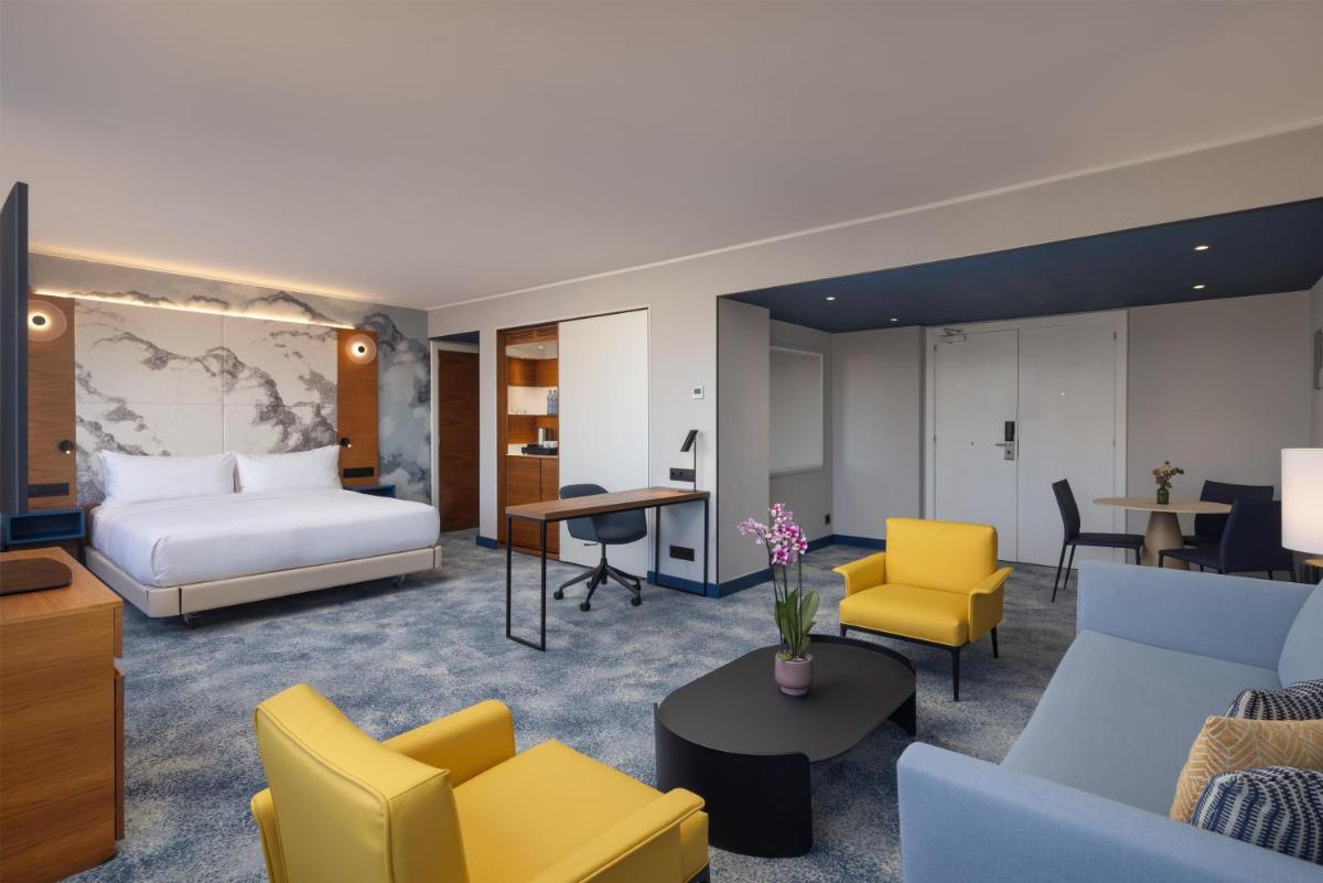 Hilton Barcelona - Housity