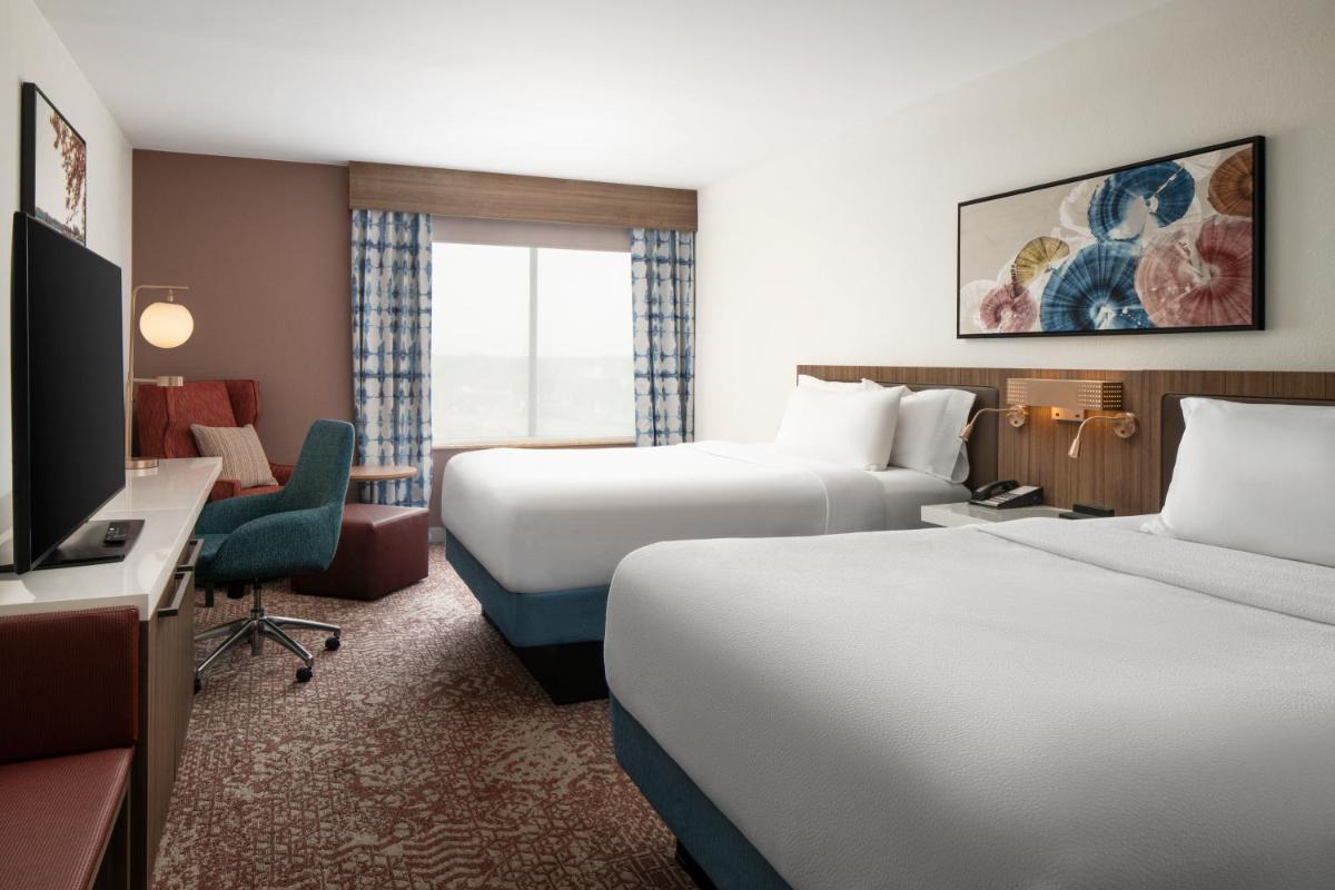 Hilton Garden Inn Virginia Beach Town Center - Housity