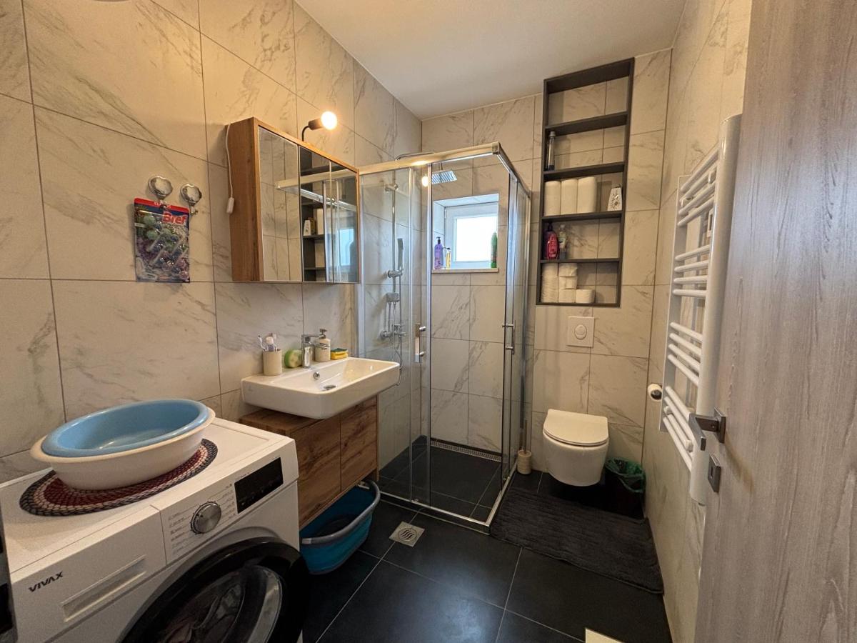 Apartman Bugenvila Postira Brač - Housity