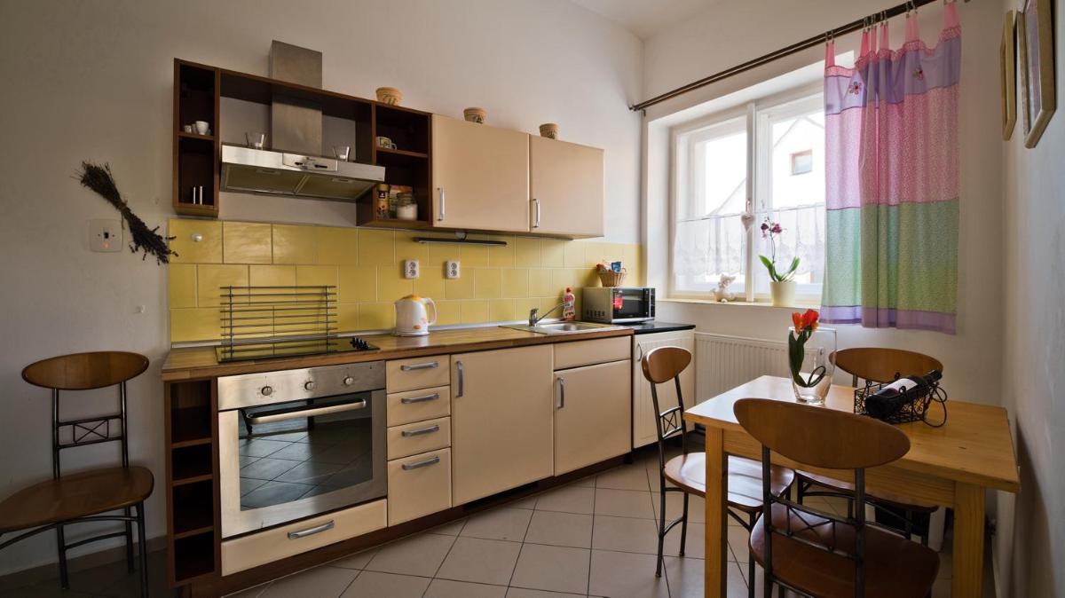 Apartmány V Podzám�?í - Housity