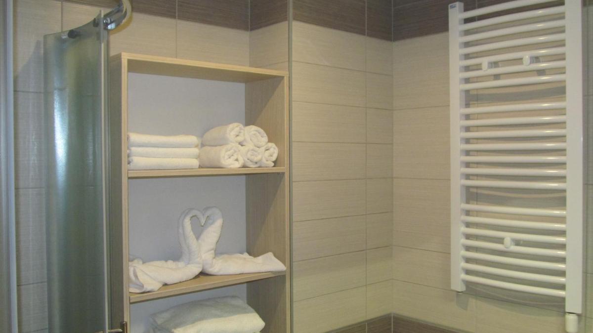 Apartments Vanja i Vrh - Housity