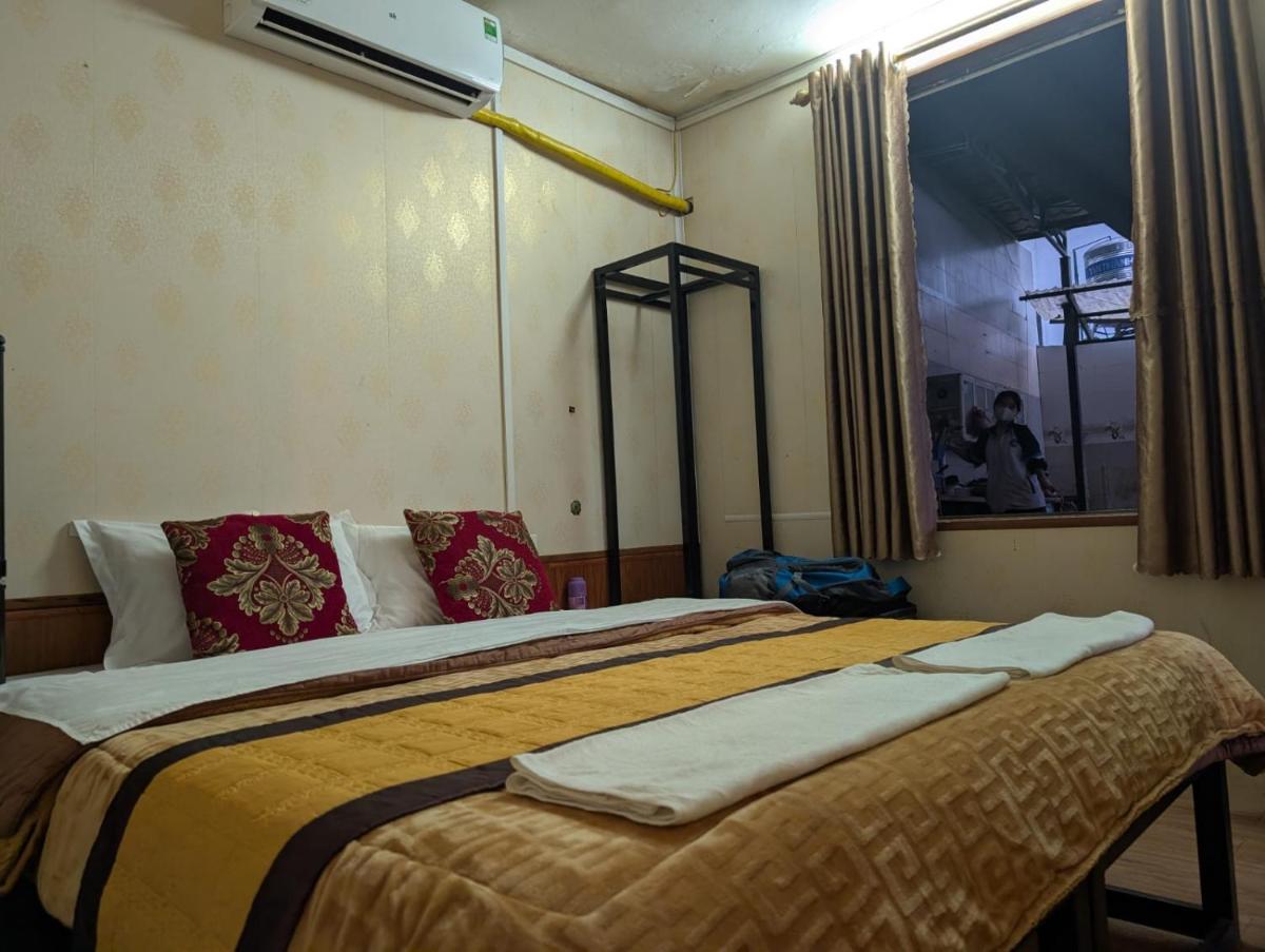 Ha Giang Creekside Homestay and Tours - Housity