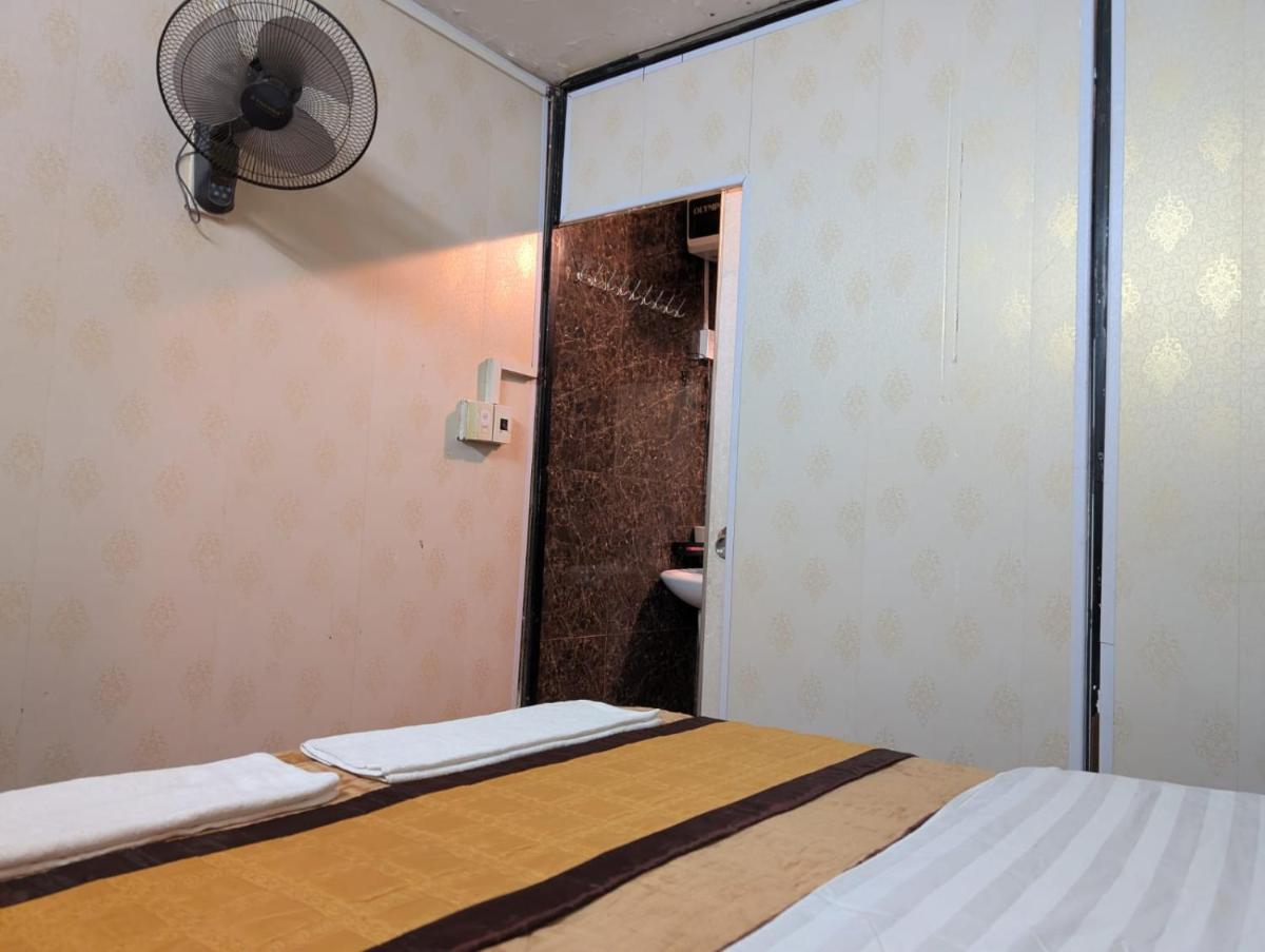 Ha Giang Creekside Homestay and Tours - Housity