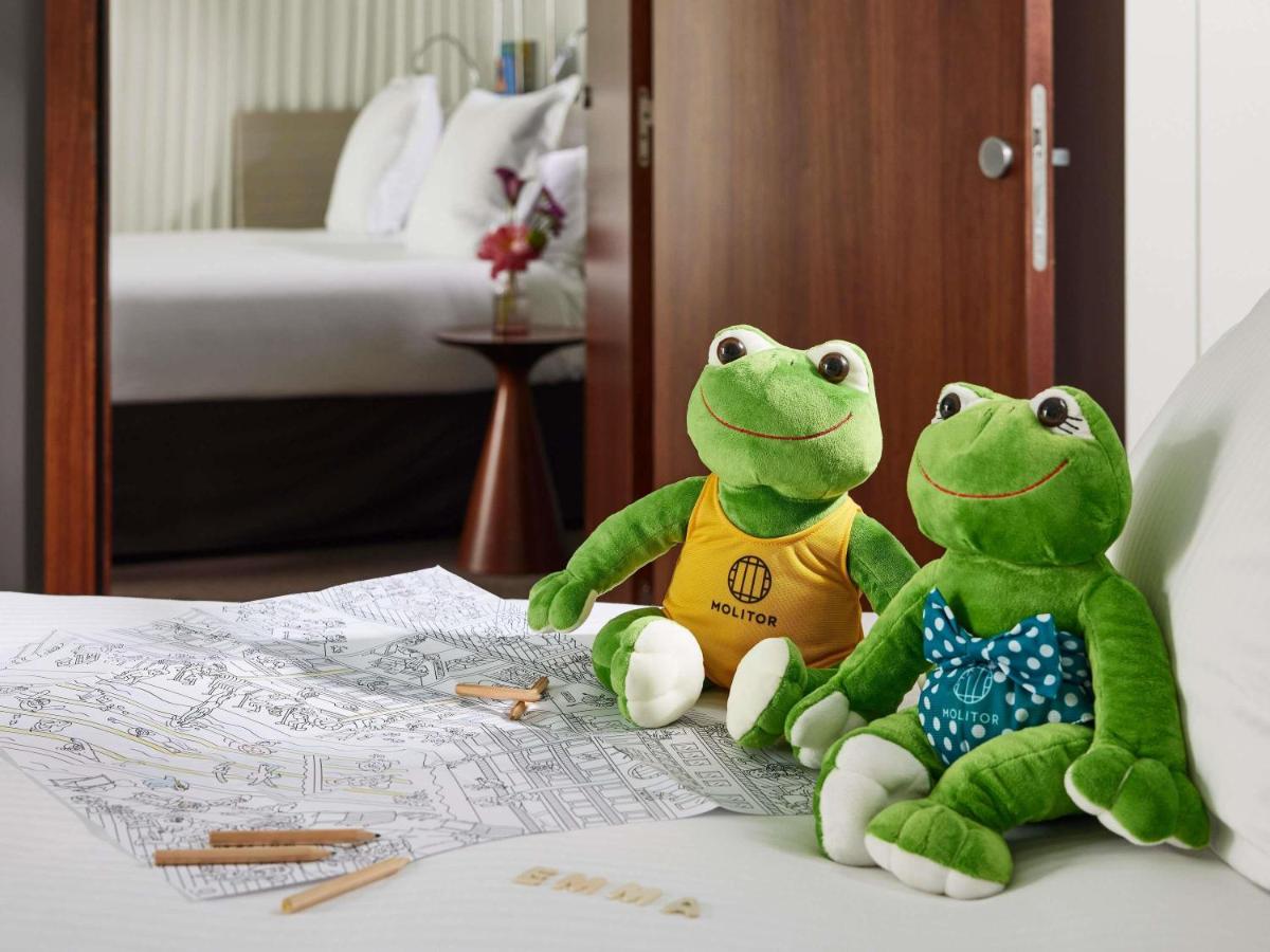 Un ou plusieurs lits dans un hébergement de l'établissement Molitor Hotel & Spa Paris - MGallery Collection