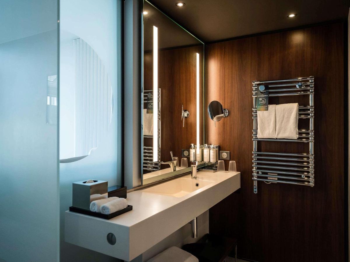 Salle de bains dans l'établissement Molitor Hotel & Spa Paris - MGallery Collection