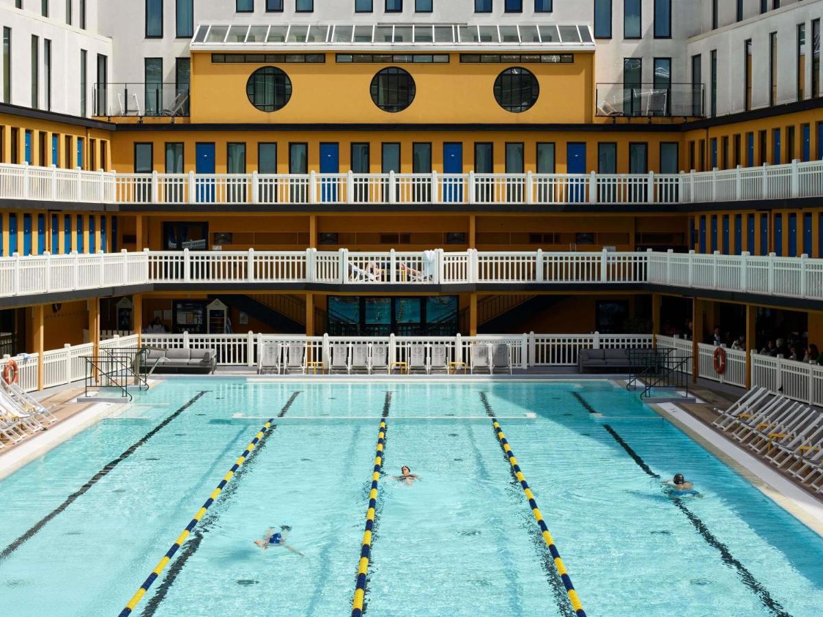 Piscine de l'établissement Molitor Hotel & Spa Paris - MGallery Collection ou située à proximité
