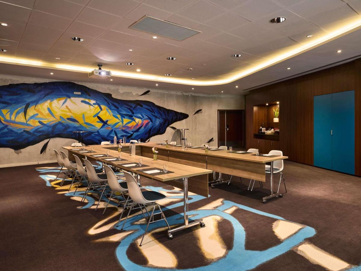 Espace de conférence ou salle de réunion dans l'établissement Molitor Hotel & Spa Paris - MGallery Collection