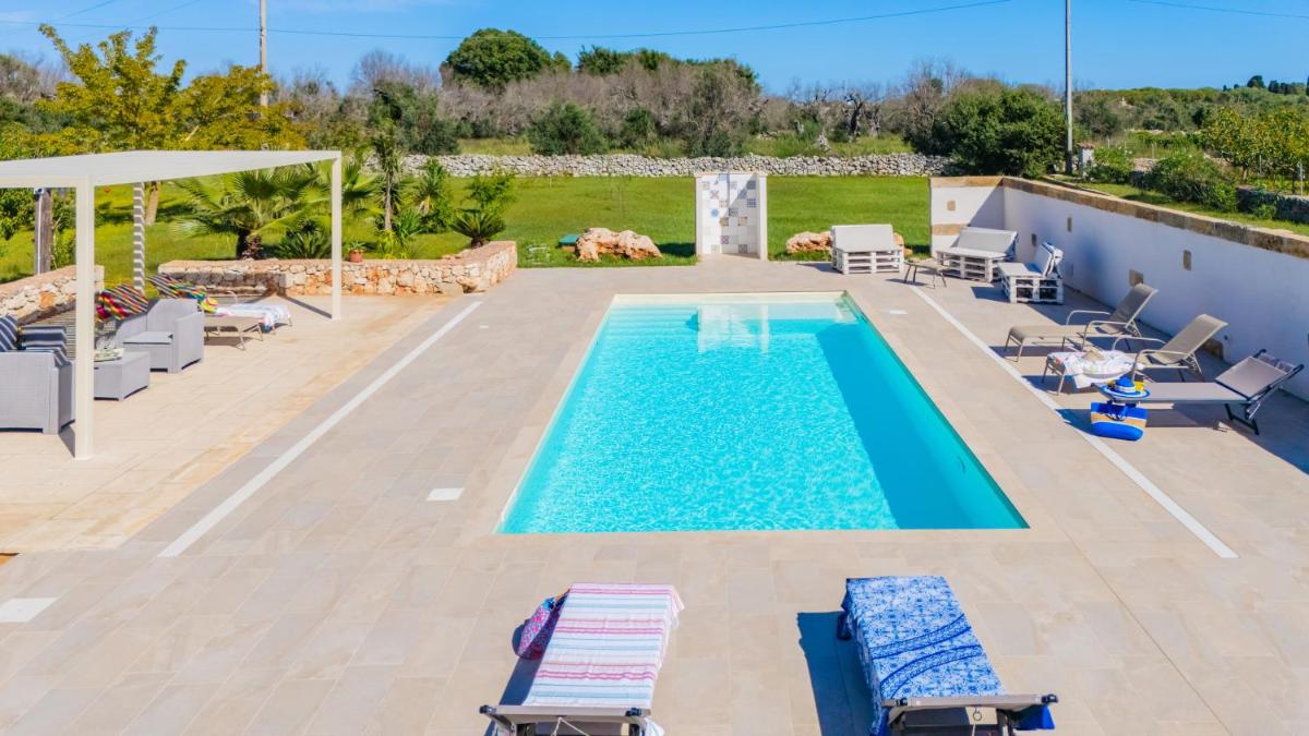 Villa Marzoni con Piscina Privata by HDSalento - Housity
