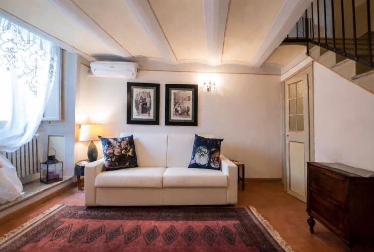 Appartmento in Via San Rufino - Housity