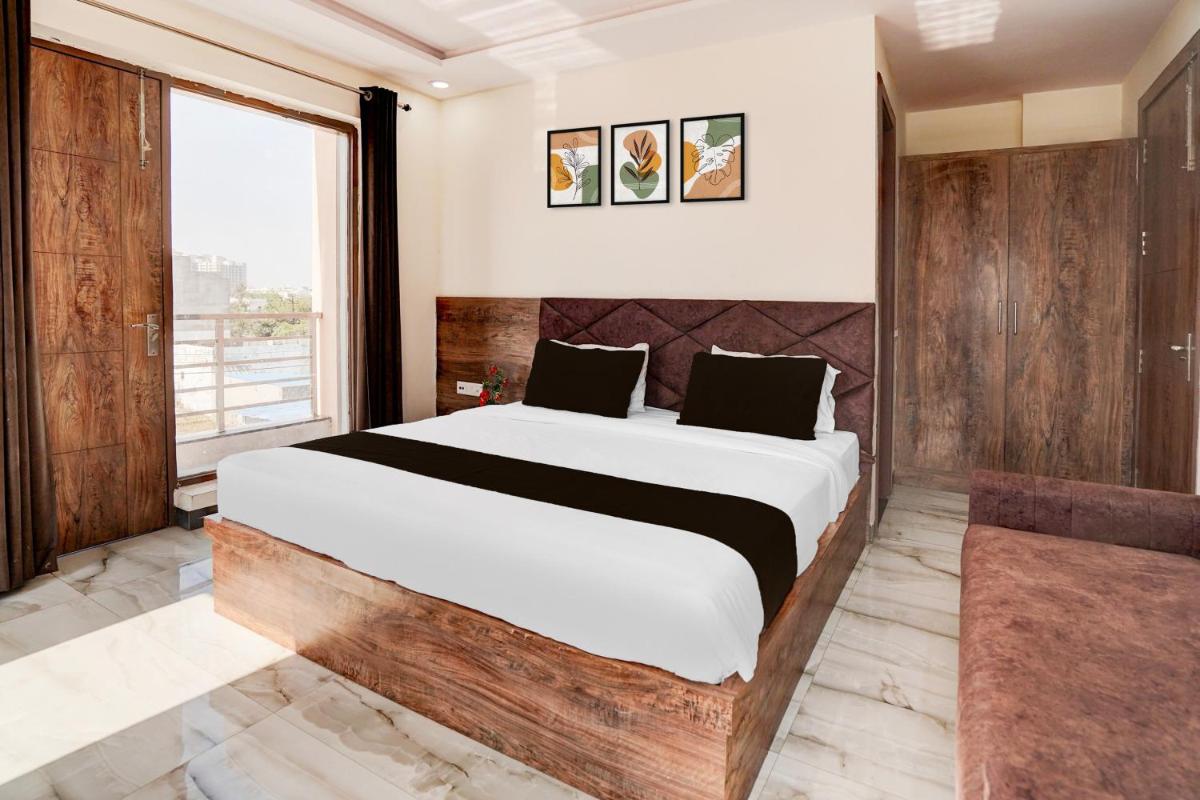 OYO The Royal Empire - Housity