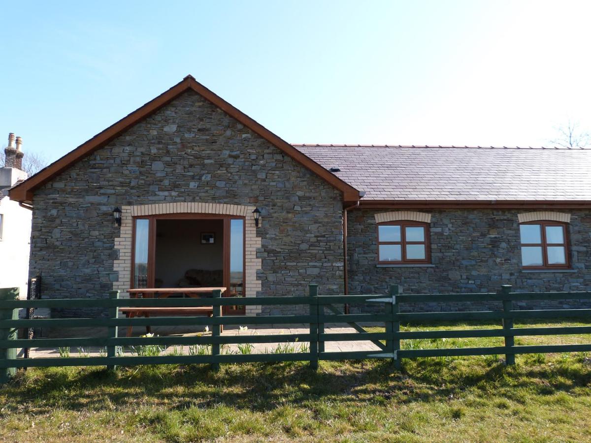 Blaenlli - Housity
