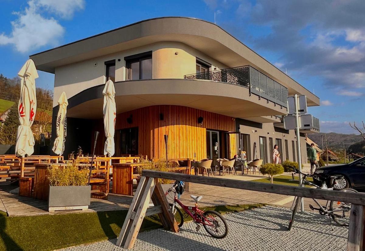 Apartmaji 5KA - Housity