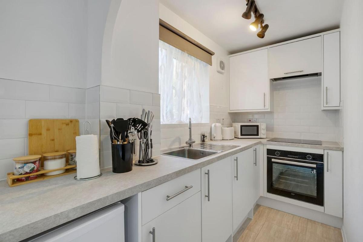 Furnished 1Bed Flat near Tottenham Hale - Housity