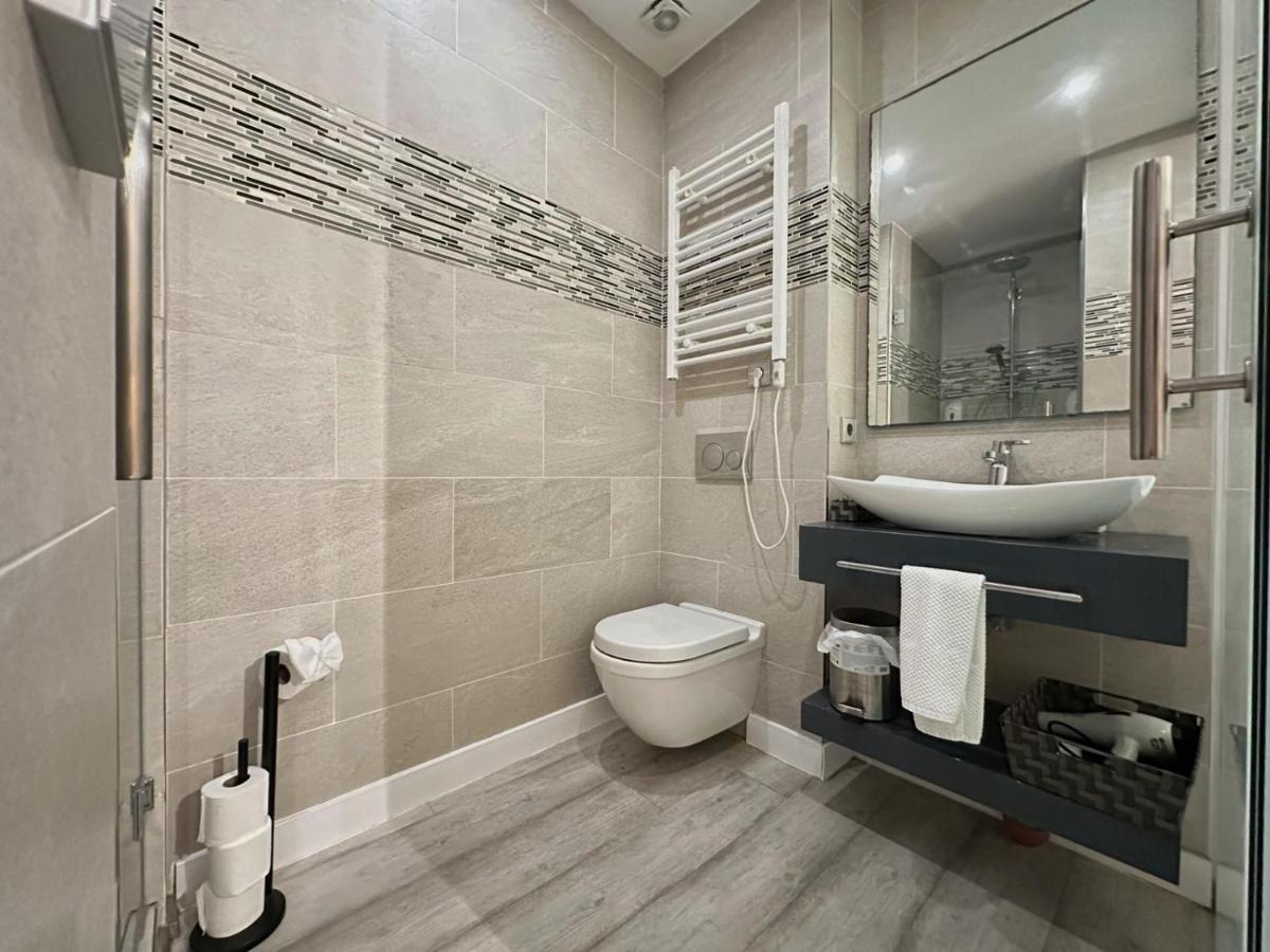 Remolars3 Townhouse - TI 1278 - Hizvo