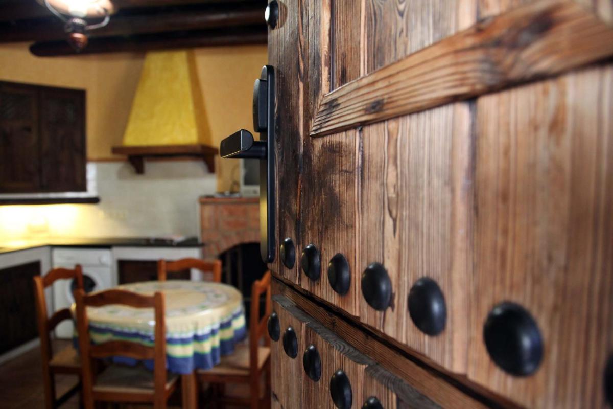 Una cocina o zona de cocina en Turismo Rural & SPA El Cercado