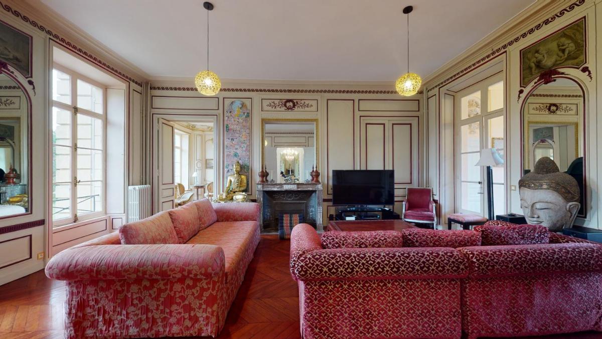 Télévision ou salle de divertissement dans l'établissement Chateau du boulay morin