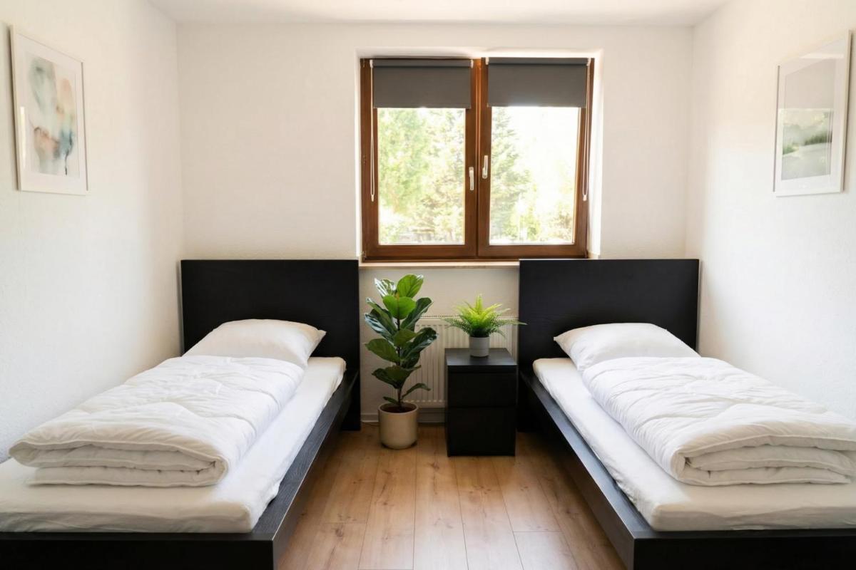 L21-Apartment Geilenkirchen OT Teveren, 3 Zimmer, 6 Betten, Standardisierte Ausstattung, ideal für Reisende, Pendler, Familien - Housity