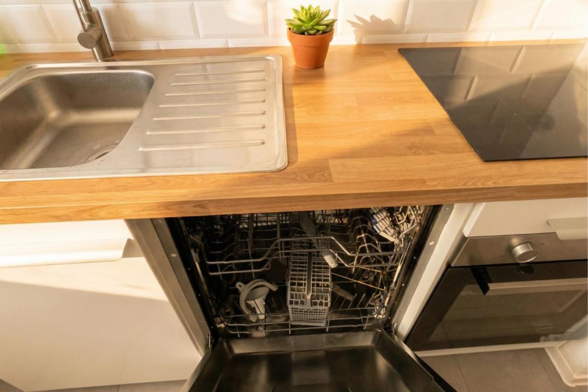 L21-Apartment Geilenkirchen OT Teveren, 3 Zimmer, 6 Betten, Standardisierte Ausstattung, ideal für Reisende, Pendler, Familien - Housity