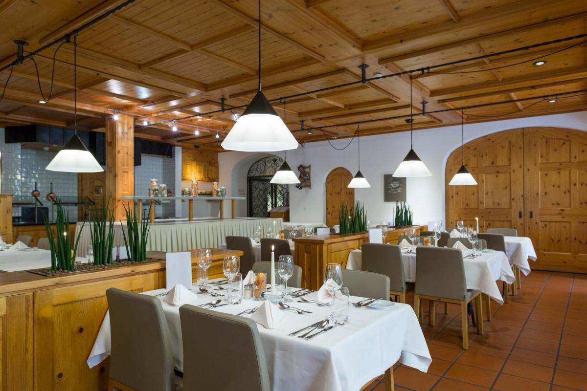 Hotel Laaxerhof - Housity