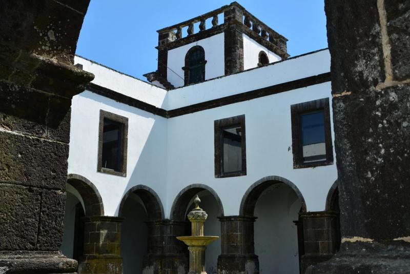 Convento de São Francisco - Housity