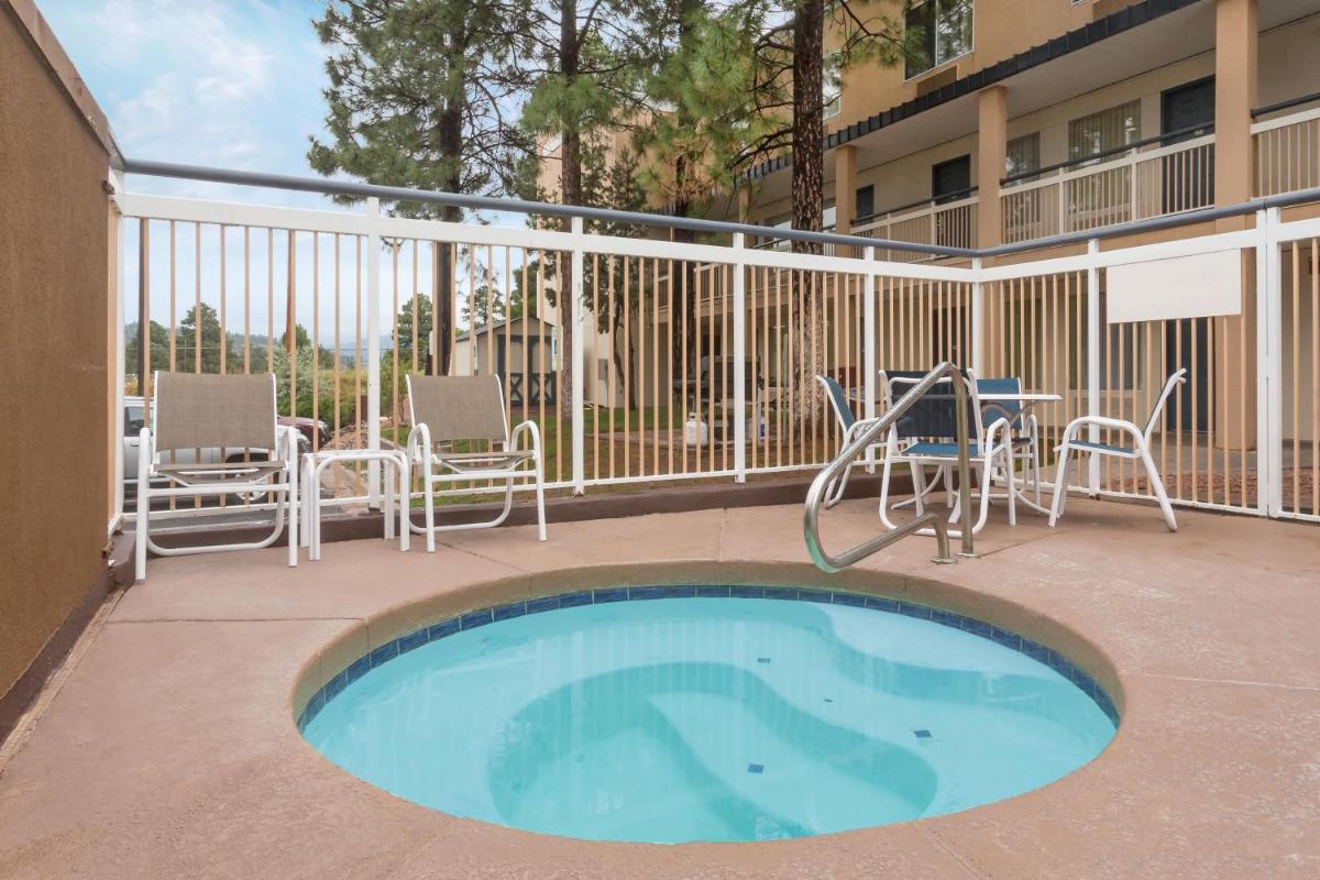 Baymont by Wyndham Flagstaff - Housity