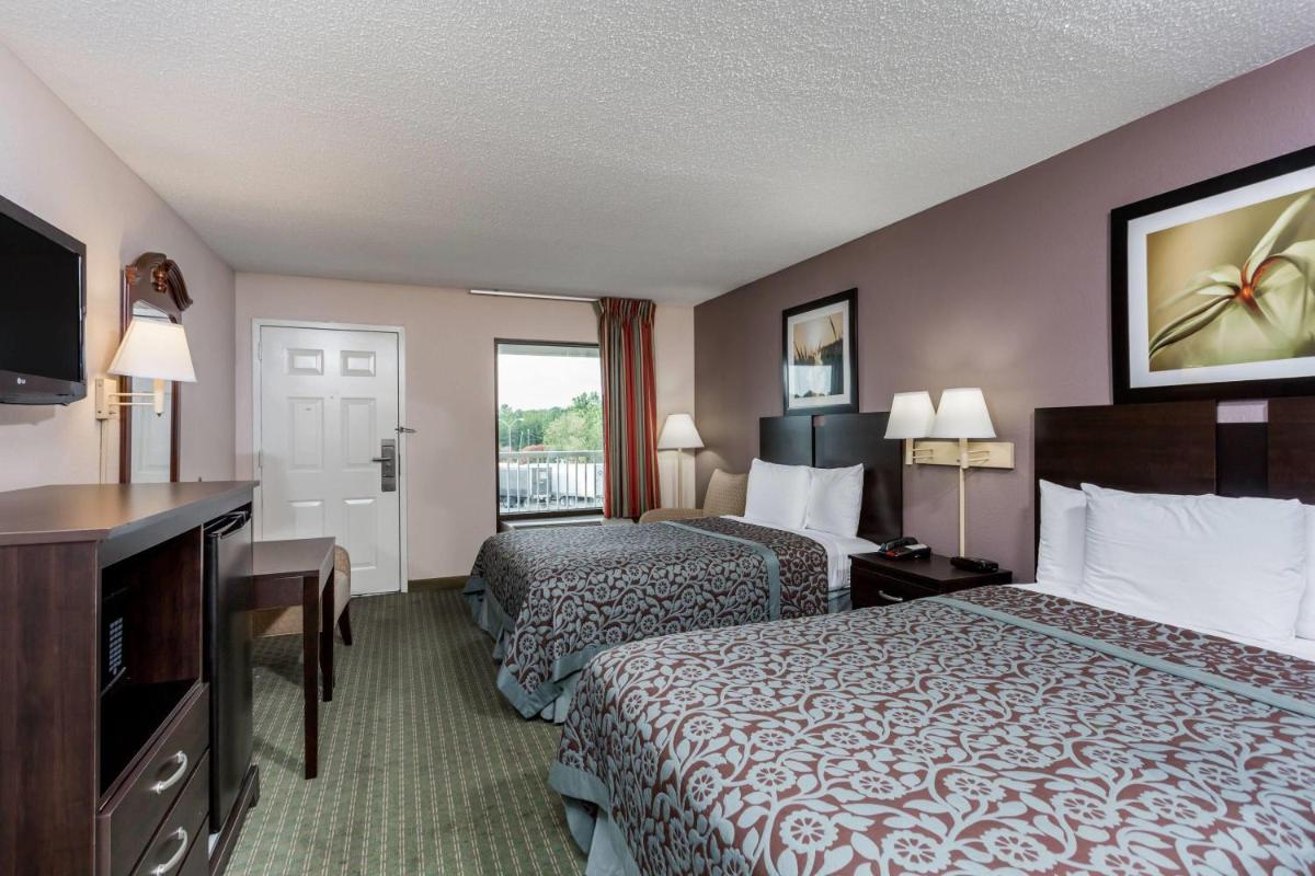 Days Inn by Wyndham Lugoff - Housity