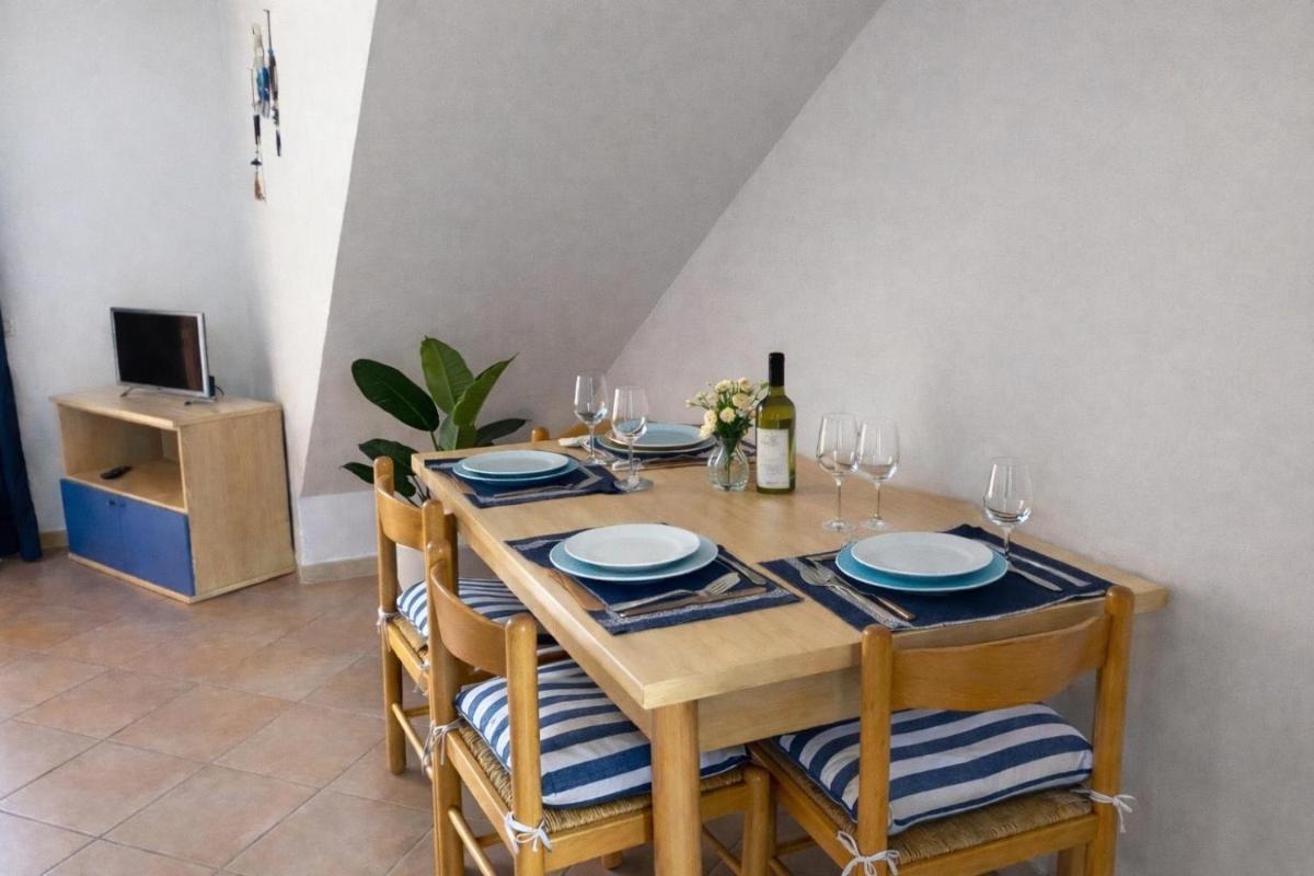 Luna Case Vacanza La Mendula - Housity