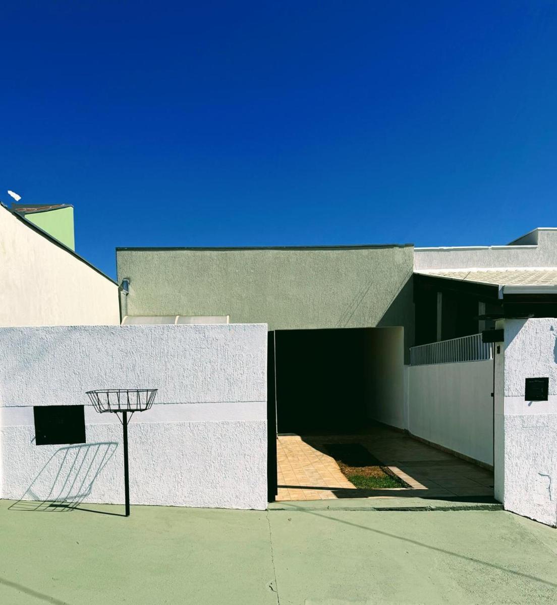 Casa em Angatuba com dois quartos - Housity