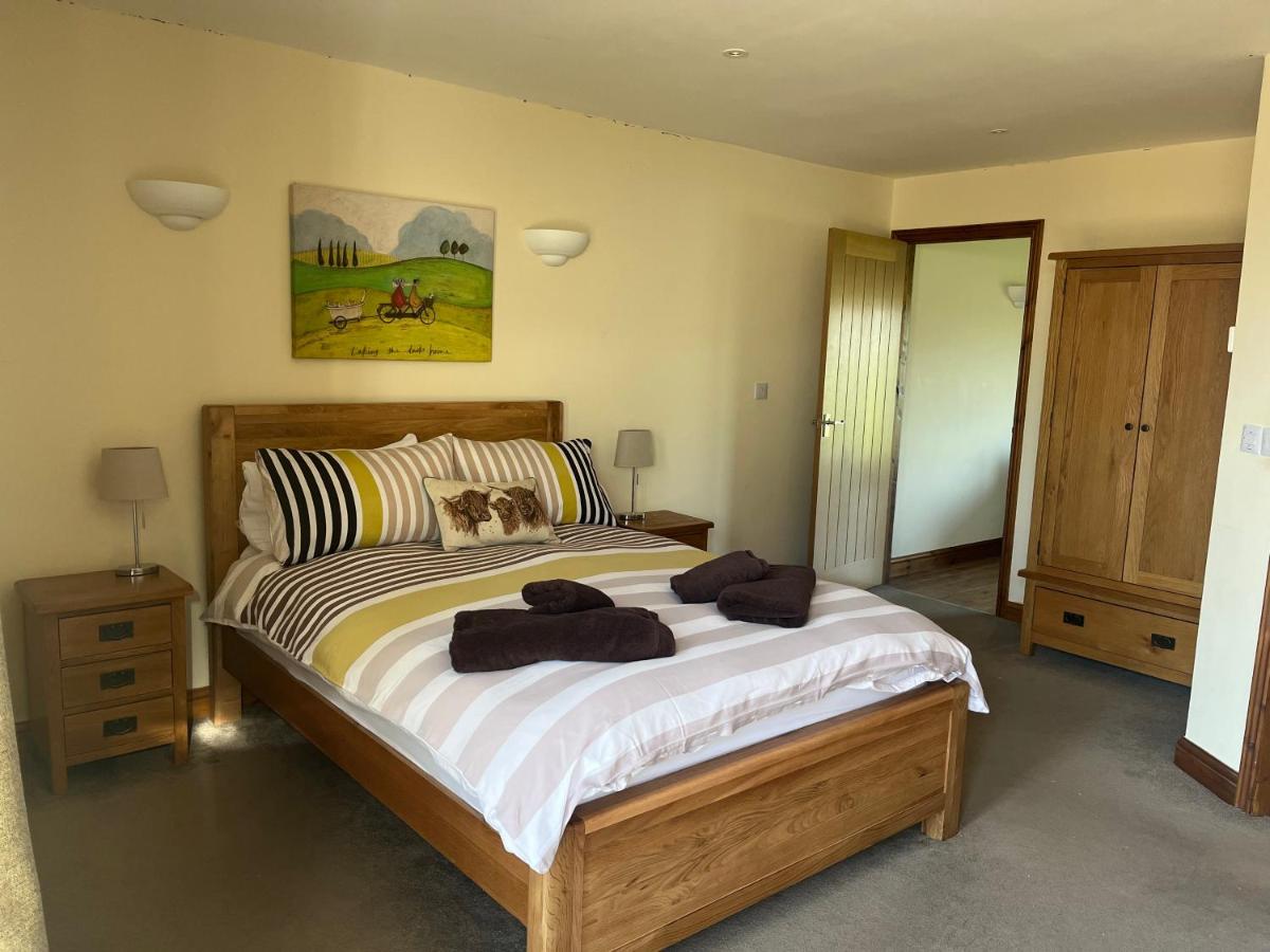 Weatherhead Farm - Housity