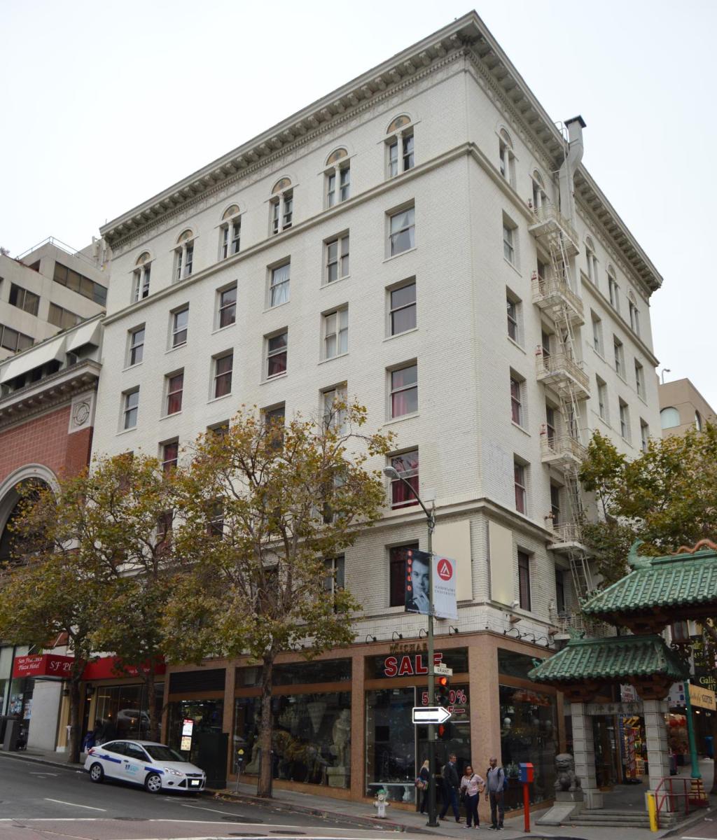 SF Plaza Hotel - Housity