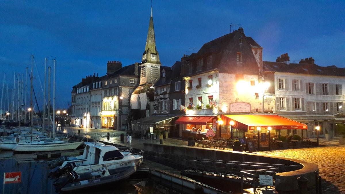 La Compagnie De La Ville - Housity
