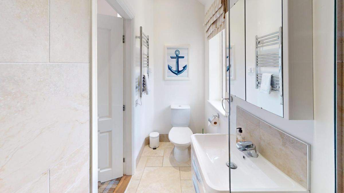 Oreo Shack at The Bay Filey, sleeps 4-5 , pet-free - Housity