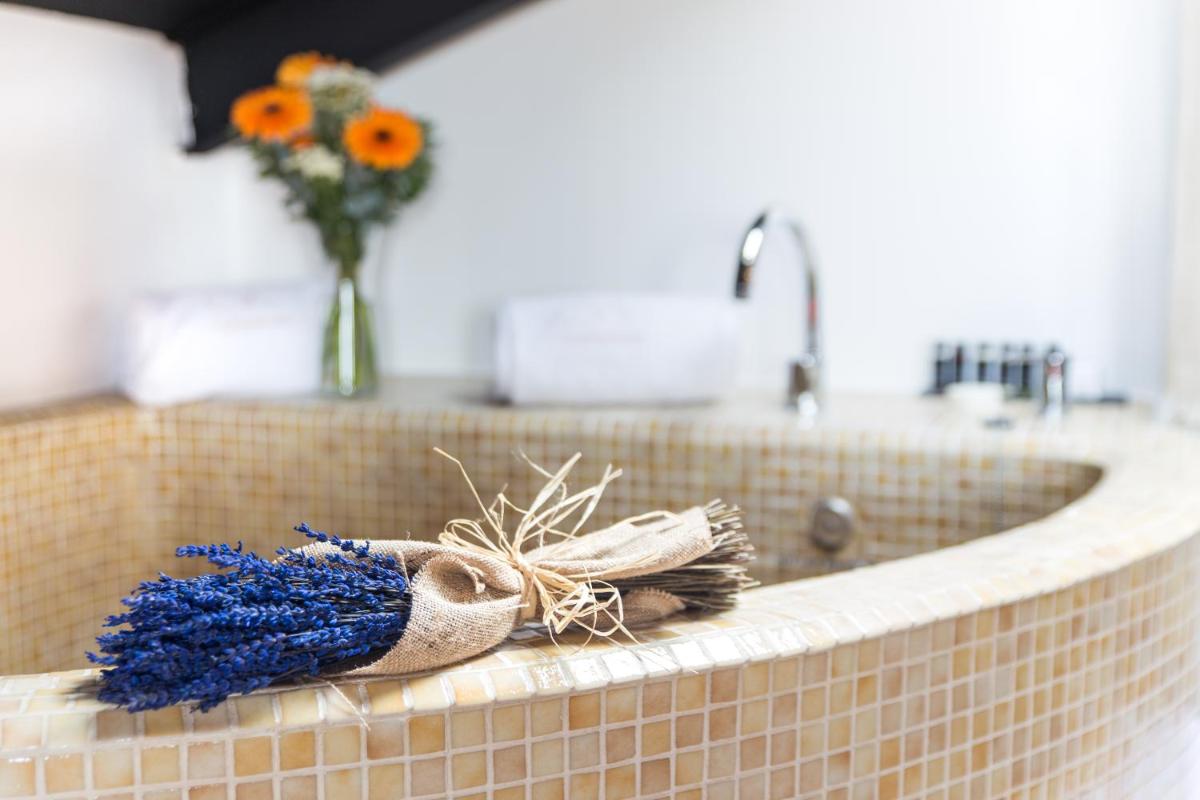 Imagen de la galería de Hotel Cardamomo Sigüenza, en Carabias