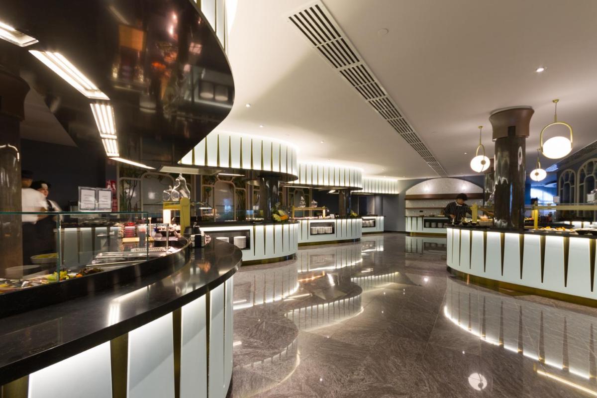 Un restaurante o sitio para comer en Adrián Hoteles Jardines de Nivaria
