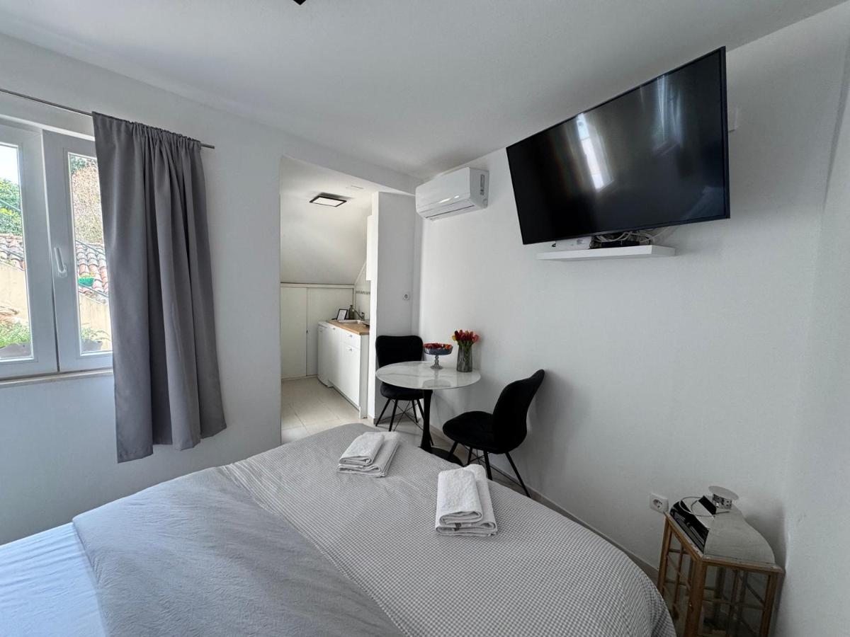 Guest House Vitaro - Housity