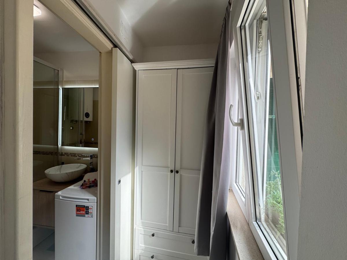 Guest House Vitaro - Housity