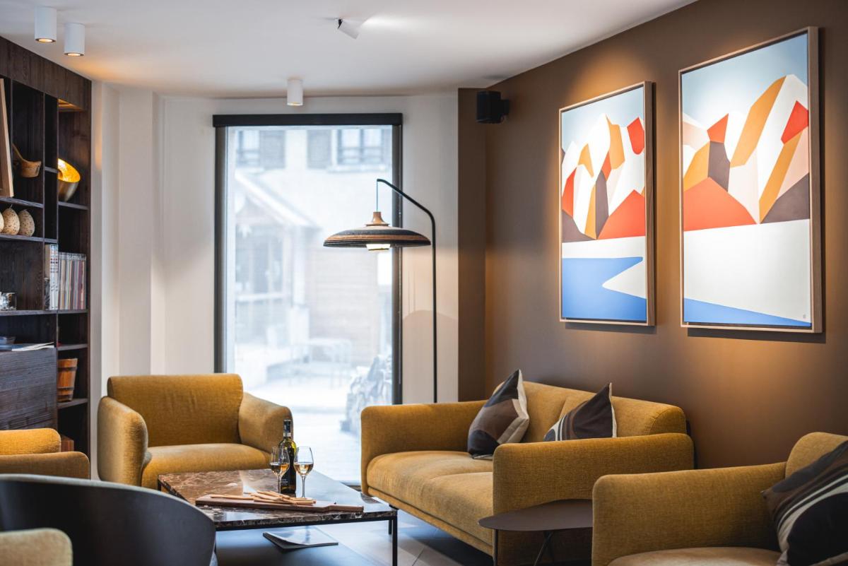 Coin salon dans l'établissement Alliey & Spa Piscine Appart-hôtel Serre chevalier