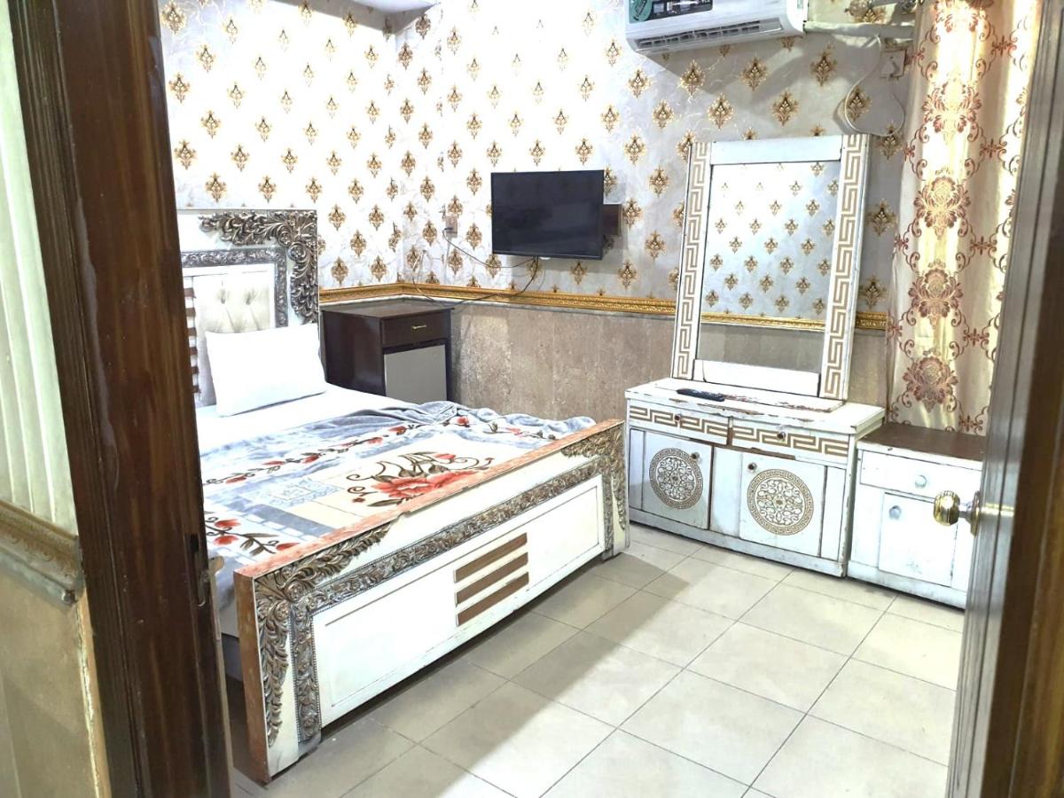 Hotel The Shalimar - Housity
