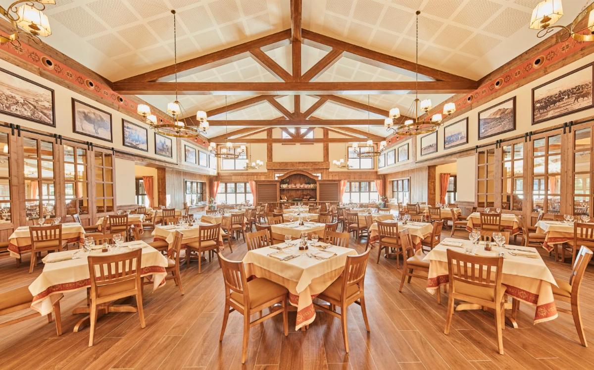 PortAventura Hotel Colorado Creek - Includes unlimited access to PortAventura Park & 1 access to Ferrari Land - Housity
