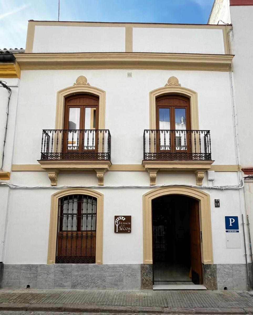 Pensión Los Arcos - Housity